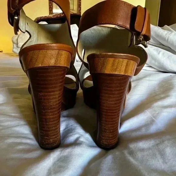 Michael Kors Size 10 Josephine Brown Wedge Sandals Luggage Tan Brown - Picture 8 of 9
